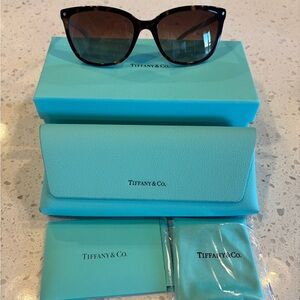 Tiffany & Co. Havana Brown Gradient Sunglasses with Tiffany Blue Accents! New 😎